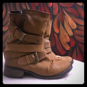 Steve Madden leather wrap boots